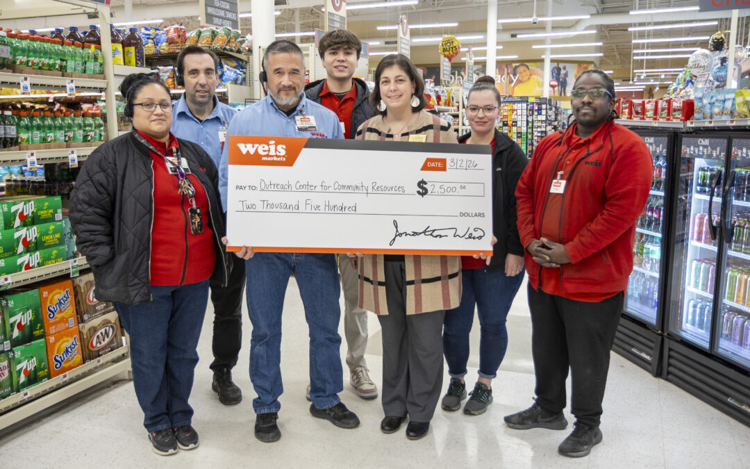 Outreach – Center for Community Resources Receives Donation from Weis Markets through Pennsylvania’s EITC Program